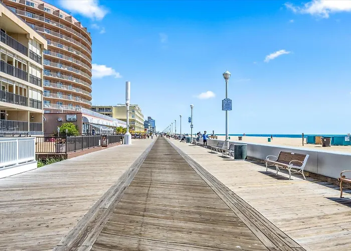 Eden Roc Ocean Front Hotel 2*